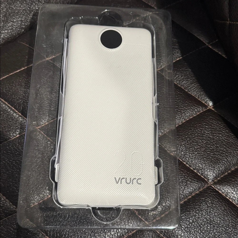 White Portable Power Bank with Built-in Cables The Box Is Damage